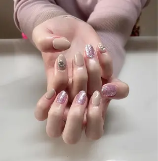 ネイル KARI ネイルサロンのネイルデザイン