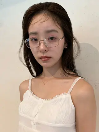 セミロング カラー 落合希 Olivebeigeのヘアスタイル