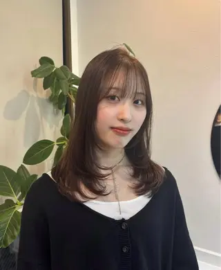 ミディアム カラー enrich / キタガワ カノンのヘアスタイル