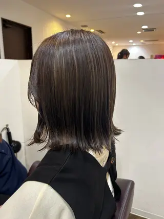カラー 上田 愛來のヘアスタイル