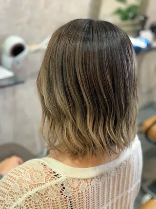 ミディアム メンズスタイル バレイヤージュ　齋藤のヘアスタイル