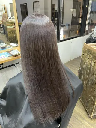 ロング 横浜🦋ハイトーン 🫐シャドウルーツのヘアスタイル