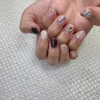 ショート ネイル MoonLight MIHOのネイルデザイン