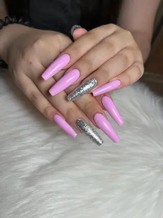 ネイル ❤️💛REBEST 京橋 nailのネイルデザイン