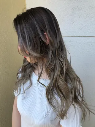 ロング カラー レイヤーカット匠 イソザキノリユキのヘアスタイル