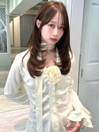 セミロング カラー 木屋元一/透明感 /前髪/ショートボブのヘアスタイル