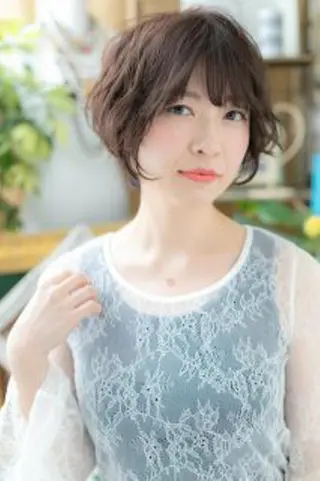 ショート カラー 出川 宙☘️のヘアスタイル