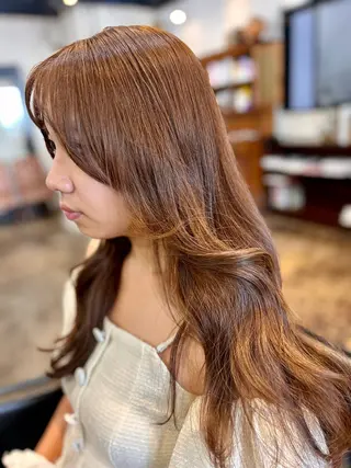 ロング Julia🖤 縮毛矯正🌬️🩵のヘアスタイル