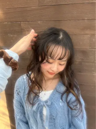 ロング 似合わせレイヤー/透 明感カラー/momiのヘアスタイル