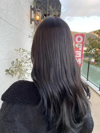 ロング カラー 鵜飼 真伍のヘアスタイル