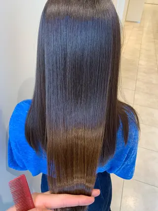 セミロング カット講師 久保匠のヘアスタイル