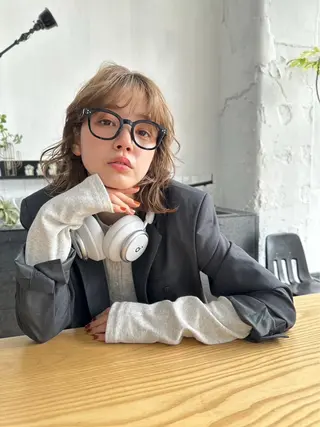 ミディアム カラー オガワ アヤナのヘアスタイル