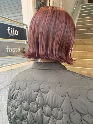 ミディアム カラー ツキノキ ミナのヘアスタイル