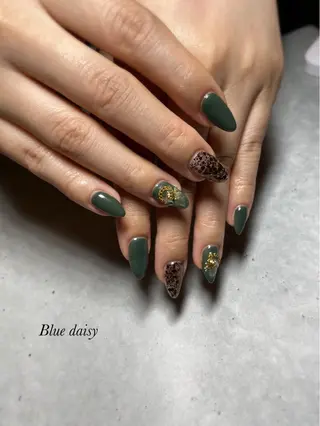ネイル Blue daisy 栄本店のネイルデザイン