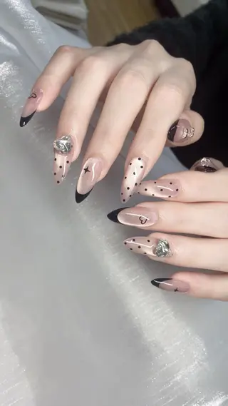 ネイル Rei _Nail 新宿のネイルデザイン