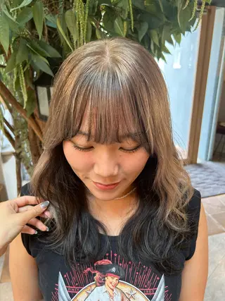 ミディアム 久保 璃々花のヘアスタイル