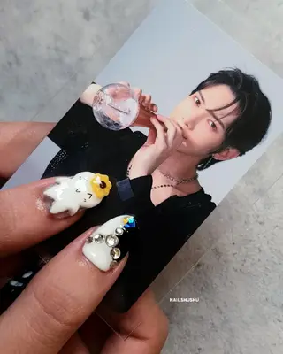 ネイル 3dパーツ/流行り 👧shushu❤️のネイルデザイン