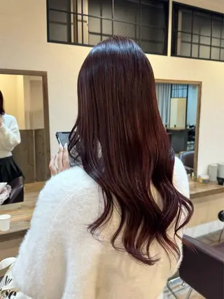 ロング カラー 内沼 恵留菜のヘアスタイル