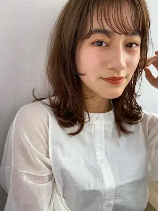 ミディアム 緑川 瑞穂のヘアスタイル
