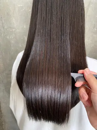 ロング 髪のケアリスト高橋 健太郎のヘアスタイル