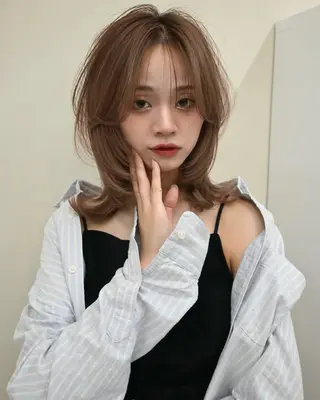 カラー aya / ニュアンスカラーのヘアスタイル