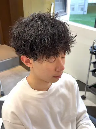 ショート カラー パーマ ヘアアレンジ メンズ 伊藤 陸のヘアスタイル