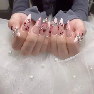 ネイル ENsalon AKIRAのネイルデザイン