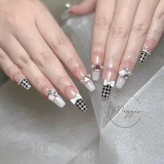 ネイル Maggie Nail🦩のネイルデザイン