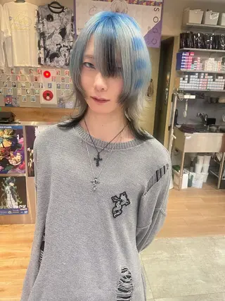 セミロング カラー メンズ 🍭ハイトーン/ デザインカラー🦄のヘアスタイル