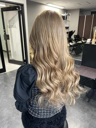 ロング 艶髪/Wカラー 蓮のヘアスタイル