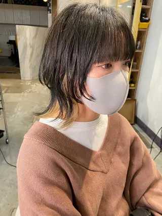 ショート カラー ブリーチ😼 ボブ✍️レイヤーのヘアスタイル