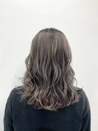 セミロング カラー パーマ ヘアアレンジ 【公式】amble luxe池袋東口🩷のヘアスタイル