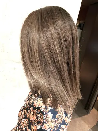 ミディアム カラー ヘアアレンジ レイヤー/ウルフ ハイトーンhiroのヘアスタイル
