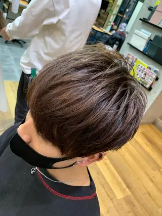 カラー メンズ 天野 開のヘアスタイル