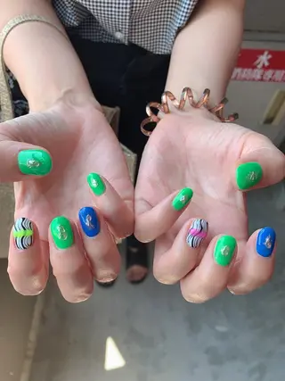 ネイル ネイリスト EMIのネイルデザイン