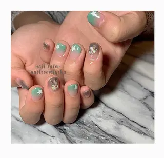 ネイル ﾈｲﾙﾙｰﾑﾘｯｶ 𝐦𝐚𝐲𝐮のネイルデザイン