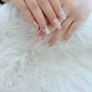ネイル ESPOIR Nのネイルデザイン