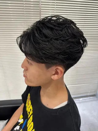 ショート パーマ メンズ ユウ🪄 パーマ指名No1のヘアスタイル