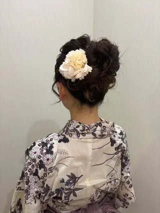ミディアム ヘアアレンジ naitre 🌼SHIORI🌼のマツエク・マツパデザイン