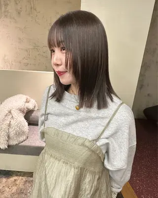 ミディアム カラー yupi🐈⬛ レイヤー/パーマのヘアスタイル