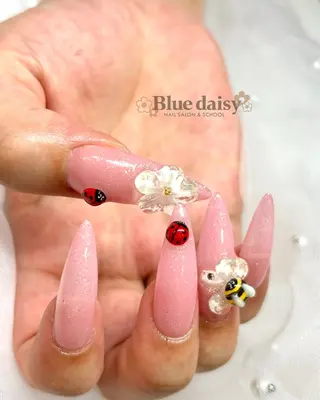 ネイル Blue daisy 栄本店のネイルデザイン
