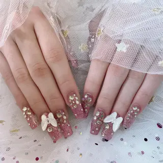 ネイル 🦋ネイルサロン ブラン🌈ゆりのネイルデザイン