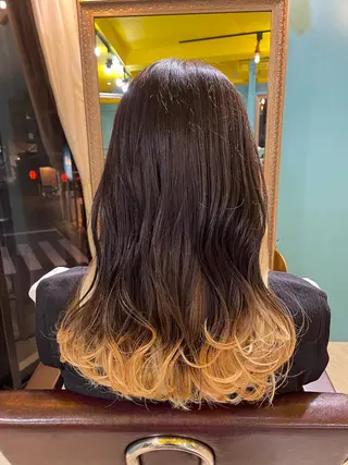 セミロング 末石 智のヘアスタイル