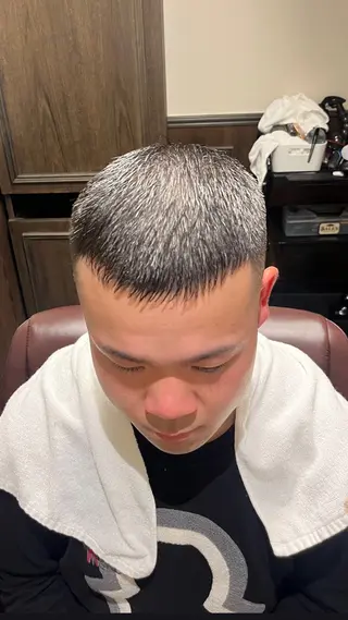 ショート メンズ 佐藤 稜大のヘアスタイル