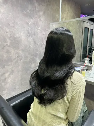 ロング カラー 楠奥 結衣のヘアスタイル