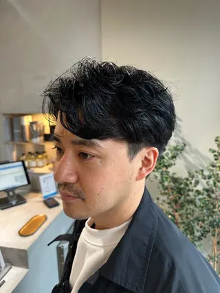 パーマ 加納 孝也のヘアスタイル