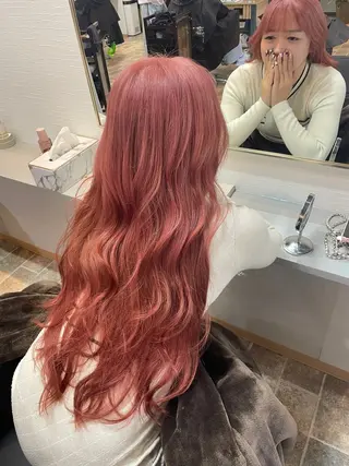 ロング カラー YUI/ ブリーチカラー🌷のヘアスタイル