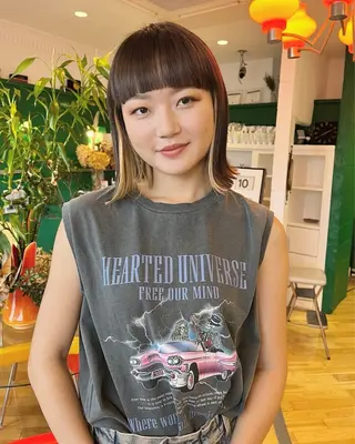 カラー 山本 絢菜のヘアスタイル