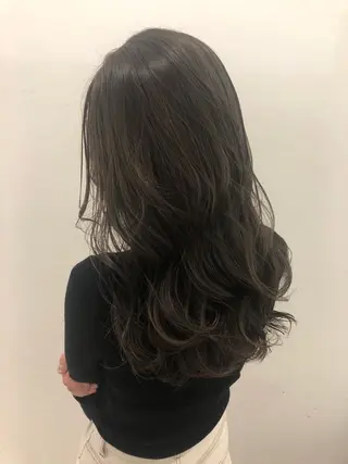 ロング 銀座／レイヤーカット 🤍内野すみれのヘアスタイル