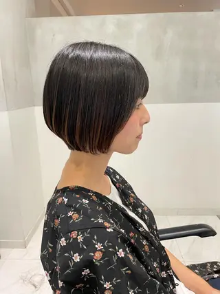 ショート オリーブ カラー✨有坂映哉のヘアスタイル